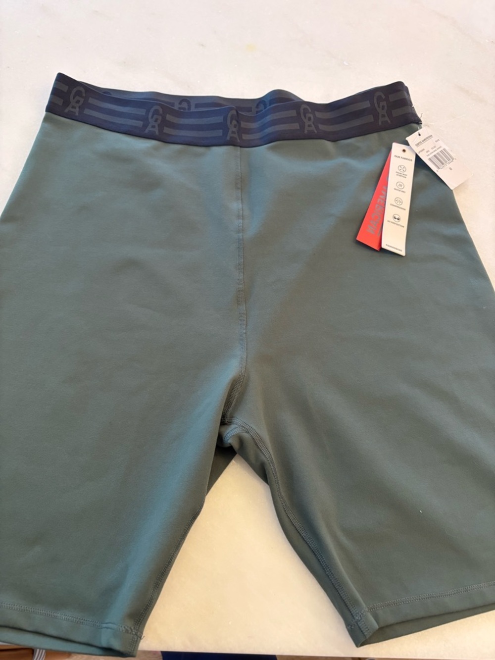 Good American Olive Green Performance Bike Shorts size 6
